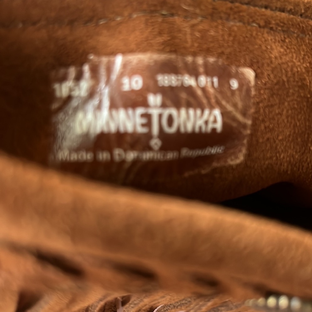 Minnetonka womens moccasin zip boots - Picture 4 of 5